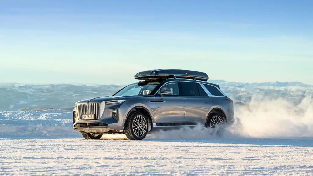 Hongqi E-HS9 med ekte kjøreopplevelse