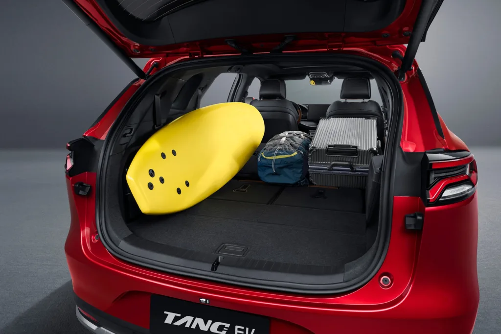 BYD Tang EV 763 liter bagasjeplass