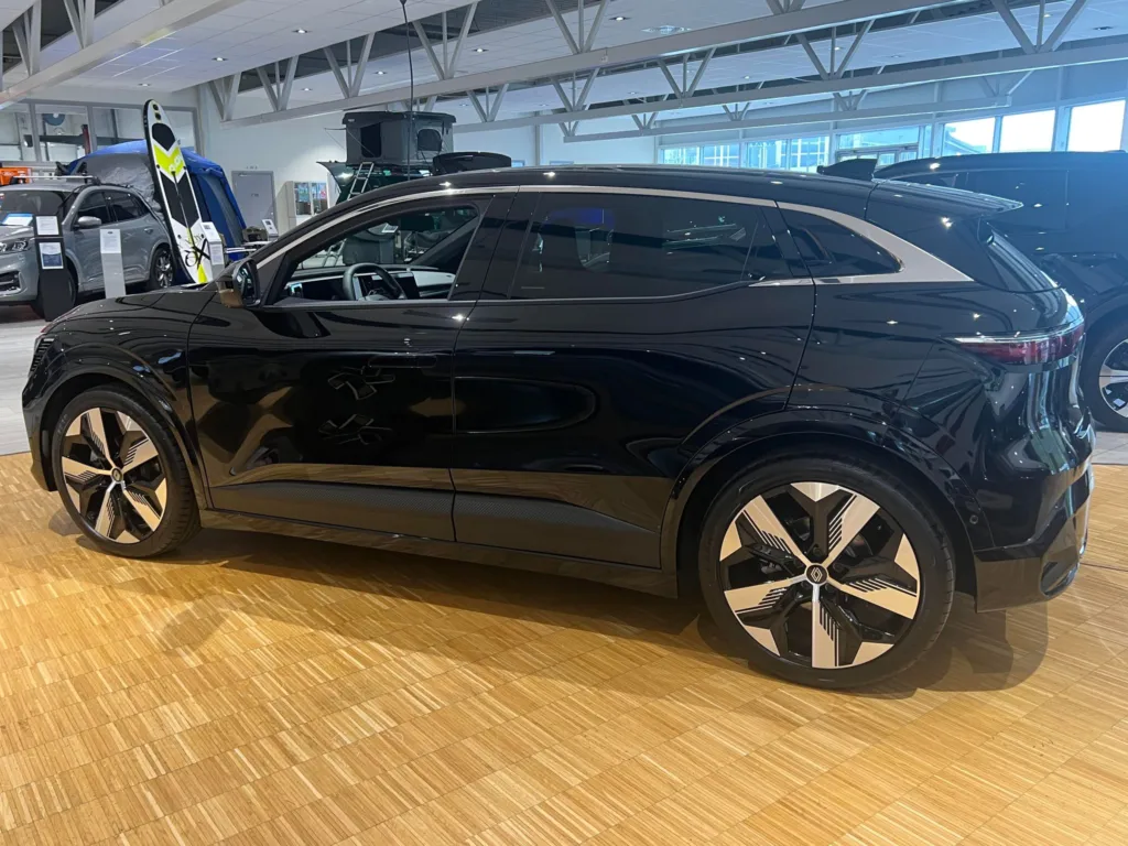 Sommerseth Vinterkampanje Renault Megane E-Tech